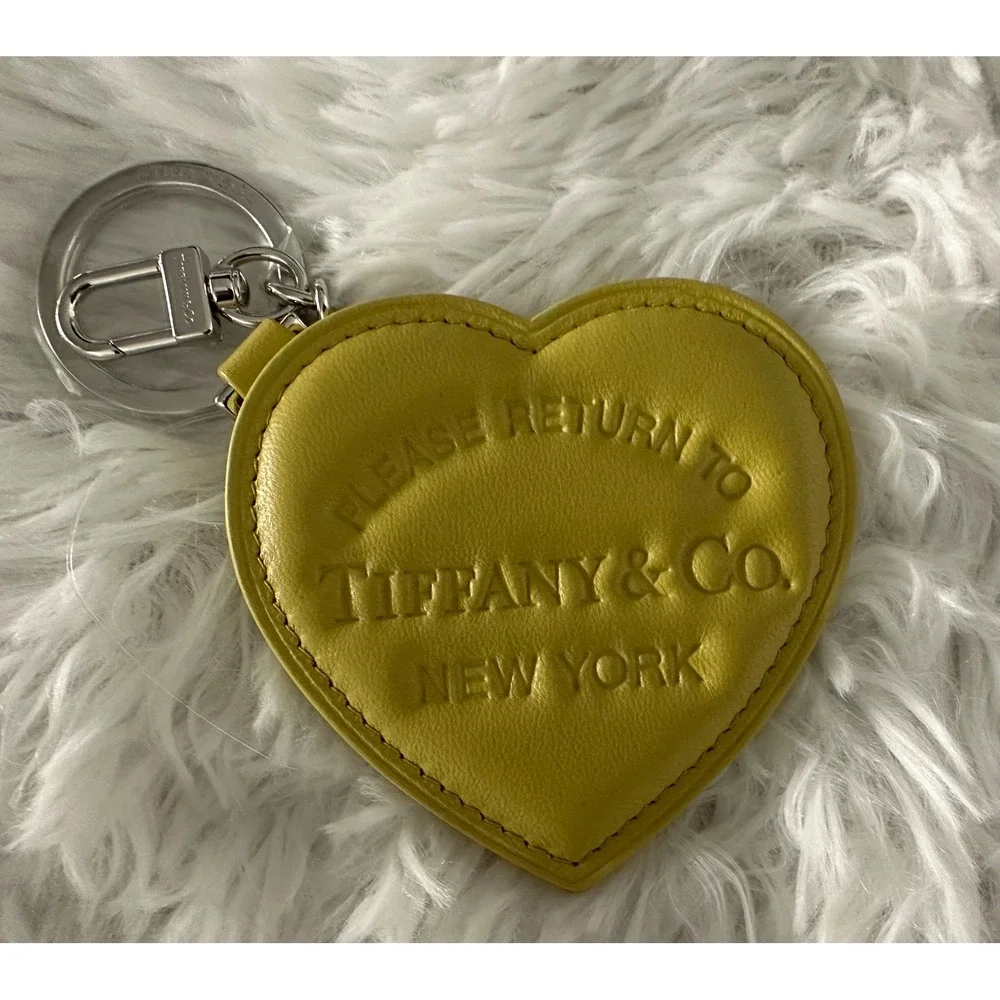 Tiffany & Co. New Leather Heart Rtt Return to Tiffany Keychain Keyring